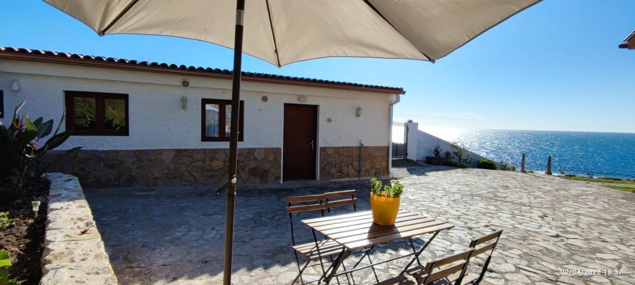 A Guaira, Fantastico Apartamento Al Borde Del Mar Oia Bagian luar foto