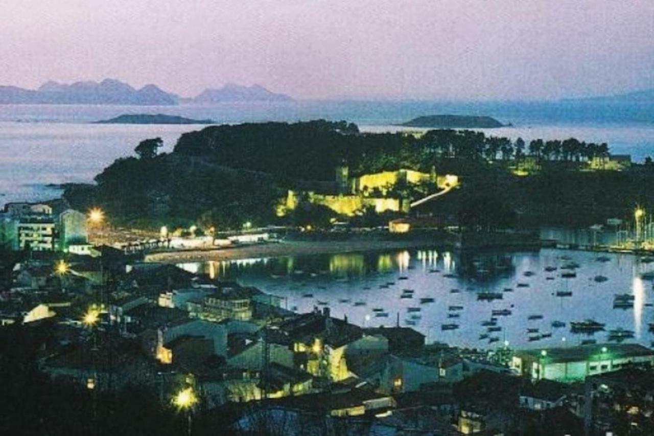 A Guaira, Fantastico Apartamento Al Borde Del Mar Oia Bagian luar foto